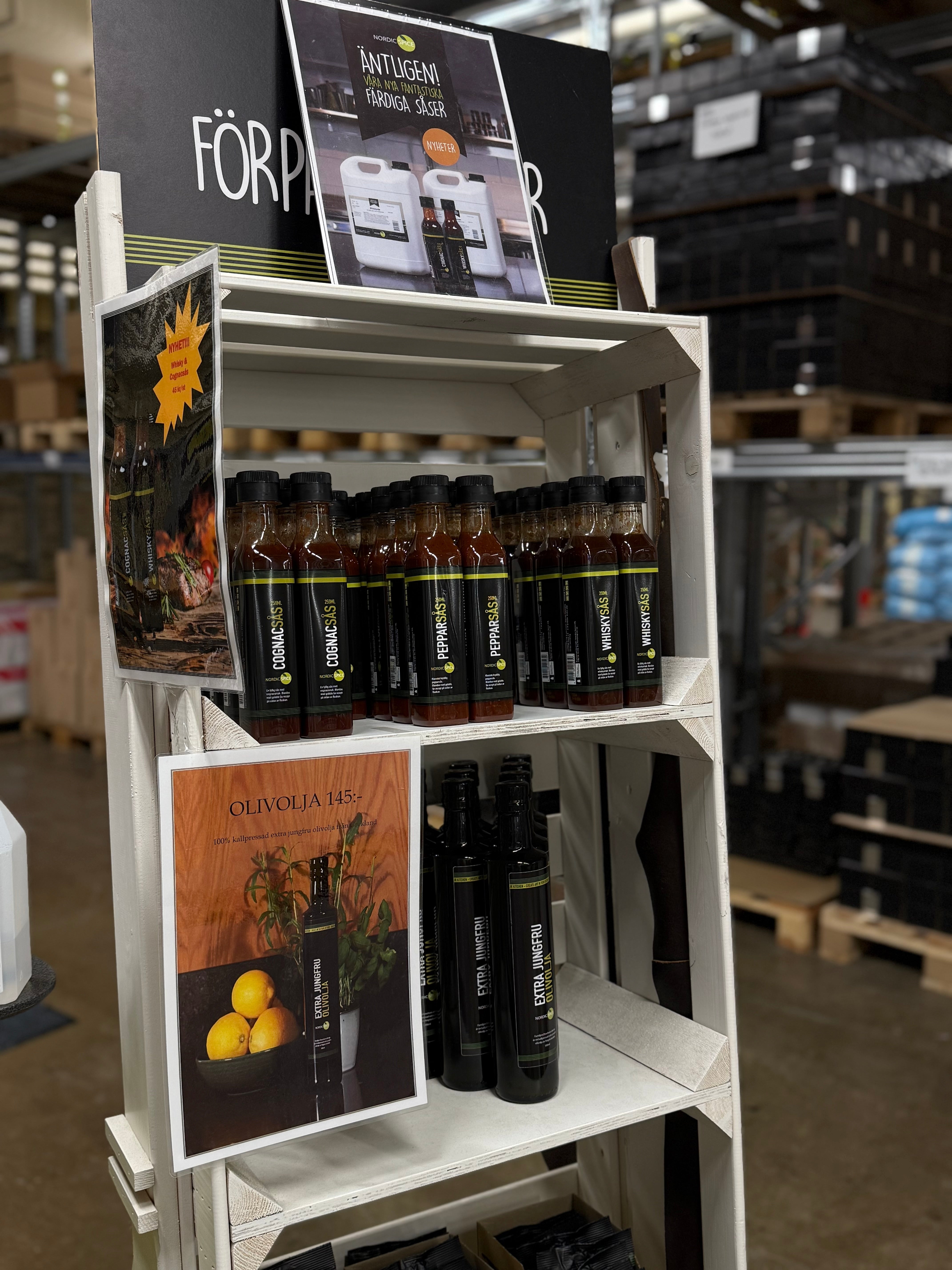 Kryddsortimentet på studiebesök hos Nordic Spice